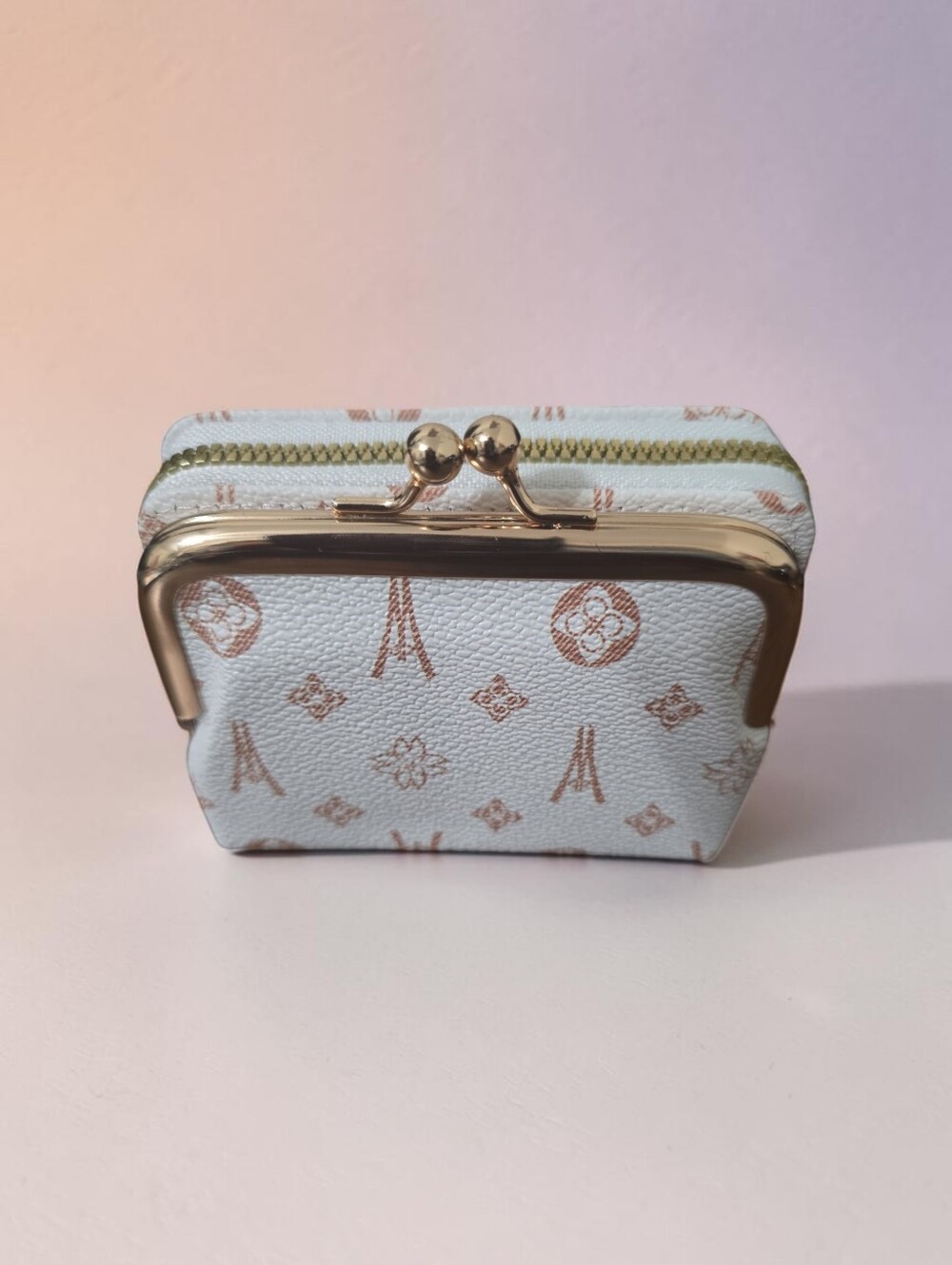 Sasdified Boutique Nwt Women's Frame Coin Purse - White with Rose Gold Accents
